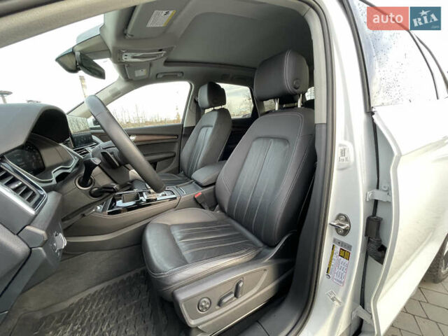 Белый Ауди Ку 5, объемом двигателя 2 л и пробегом 56 тыс. км за 38400 $, фото 17 на Automoto.ua