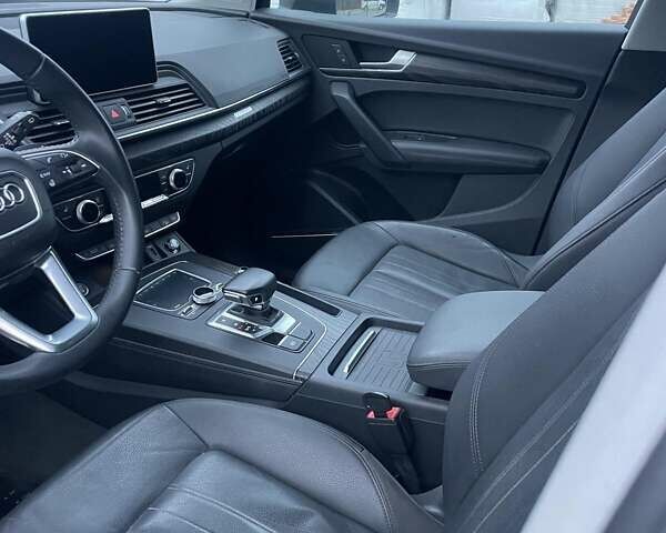 Білий Ауді Ку 5, об'ємом двигуна 1.98 л та пробігом 99 тис. км за 30700 $, фото 18 на Automoto.ua