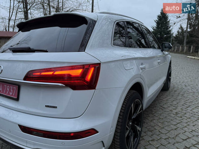 Білий Ауді Ку 5, об'ємом двигуна 2 л та пробігом 100 тис. км за 33900 $, фото 16 на Automoto.ua