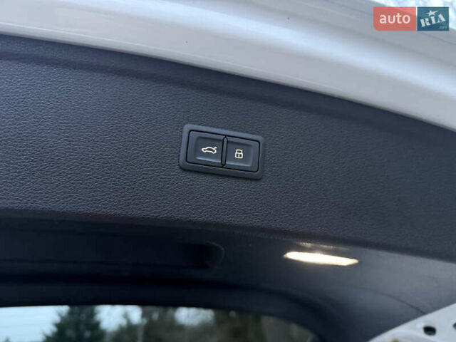 Білий Ауді Ку 5, об'ємом двигуна 2 л та пробігом 100 тис. км за 33900 $, фото 62 на Automoto.ua