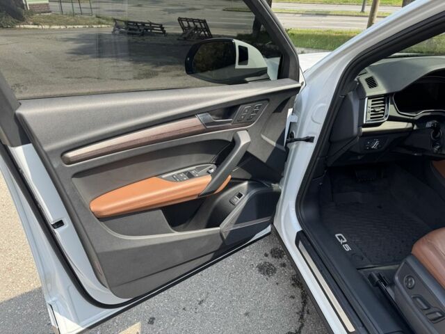 Белый Ауди Ку 5, объемом двигателя 2 л и пробегом 51 тыс. км за 37500 $, фото 17 на Automoto.ua