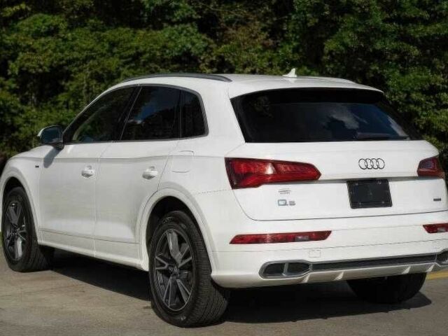 Белый Ауди Ку 5, объемом двигателя 2 л и пробегом 40 тыс. км за 15000 $, фото 4 на Automoto.ua