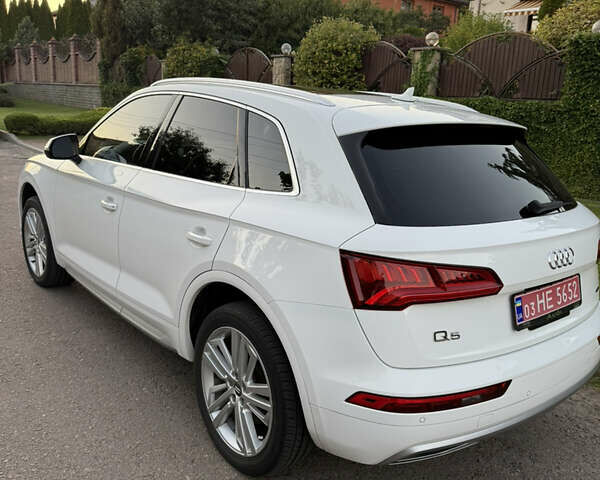 Білий Ауді Ку 5, об'ємом двигуна 1.98 л та пробігом 83 тис. км за 27500 $, фото 5 на Automoto.ua