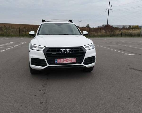 Белый Ауди Ку 5, объемом двигателя 2 л и пробегом 52 тыс. км за 30900 $, фото 11 на Automoto.ua