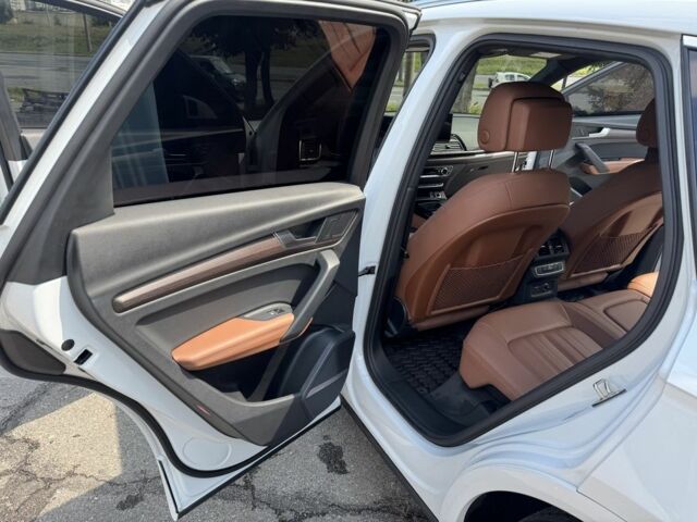 Белый Ауди Ку 5, объемом двигателя 2 л и пробегом 51 тыс. км за 37500 $, фото 15 на Automoto.ua