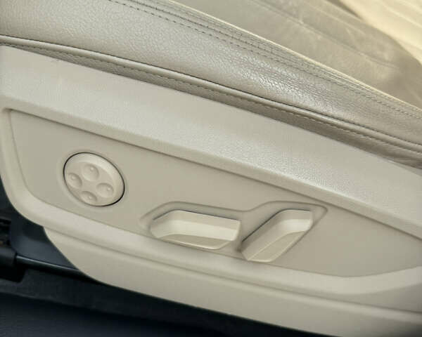 Белый Ауди Ку 5, объемом двигателя 1.98 л и пробегом 31 тыс. км за 35500 $, фото 20 на Automoto.ua