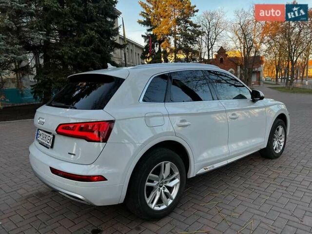 Белый Ауди Ку 5, объемом двигателя 1.98 л и пробегом 34 тыс. км за 29500 $, фото 3 на Automoto.ua