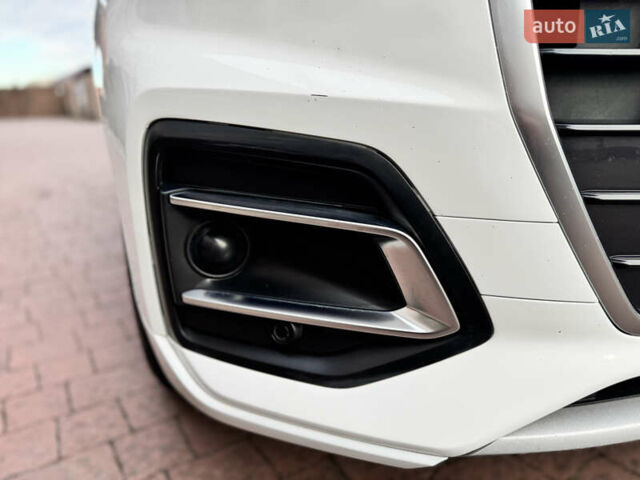 Белый Ауди Ку 5, объемом двигателя 1.98 л и пробегом 130 тыс. км за 27750 $, фото 6 на Automoto.ua