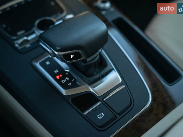 Білий Ауді Ку 5, об'ємом двигуна 1.98 л та пробігом 99 тис. км за 34500 $, фото 37 на Automoto.ua