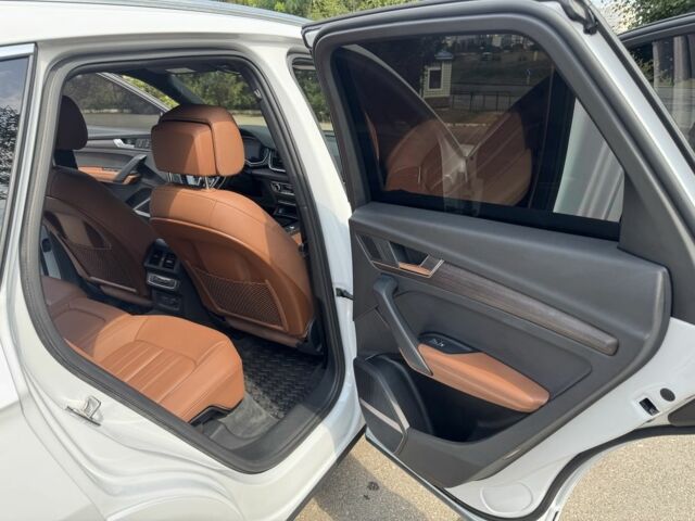 Белый Ауди Ку 5, объемом двигателя 2 л и пробегом 51 тыс. км за 37500 $, фото 12 на Automoto.ua