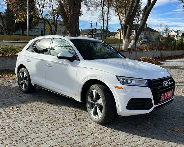 Белый Ауди Ку 5, объемом двигателя 1.98 л и пробегом 77 тыс. км за 25900 $, фото 2 на Automoto.ua