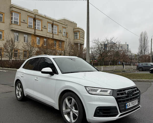 Білий Ауді Ку 5, об'ємом двигуна 1.98 л та пробігом 70 тис. км за 32500 $, фото 1 на Automoto.ua