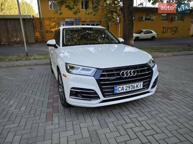 Белый Ауди Ку 5, объемом двигателя 2 л и пробегом 43 тыс. км за 39999 $, фото 25 на Automoto.ua