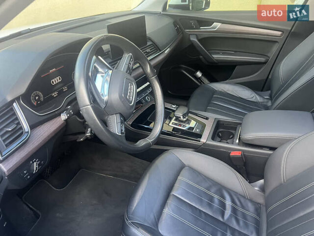 Белый Ауди Ку 5, объемом двигателя 2 л и пробегом 128 тыс. км за 27900 $, фото 11 на Automoto.ua