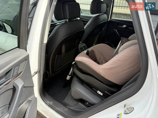 Белый Ауди Ку 5, объемом двигателя 2 л и пробегом 55 тыс. км за 26500 $, фото 35 на Automoto.ua