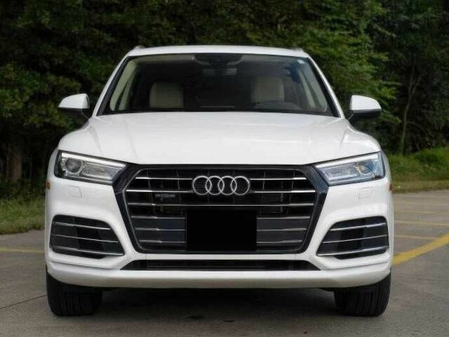 Белый Ауди Ку 5, объемом двигателя 2 л и пробегом 40 тыс. км за 15000 $, фото 1 на Automoto.ua