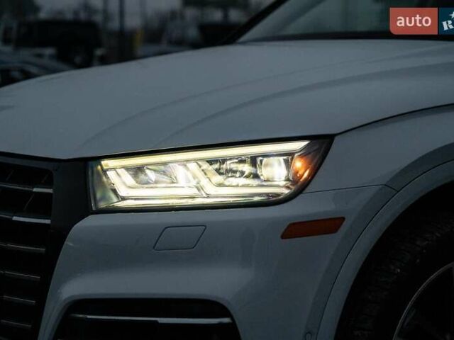 Білий Ауді Ку 5, об'ємом двигуна 1.98 л та пробігом 62 тис. км за 43600 $, фото 13 на Automoto.ua