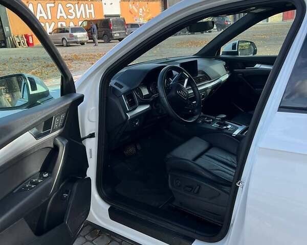 Белый Ауди Ку 5, объемом двигателя 1.98 л и пробегом 77 тыс. км за 25900 $, фото 13 на Automoto.ua