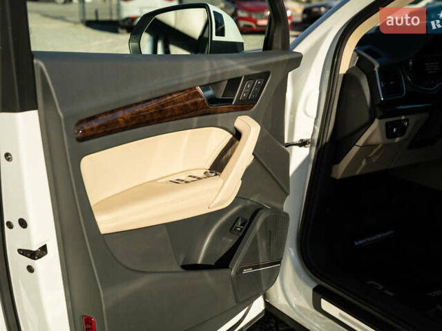 Білий Ауді Ку 5, об'ємом двигуна 1.98 л та пробігом 99 тис. км за 34500 $, фото 47 на Automoto.ua