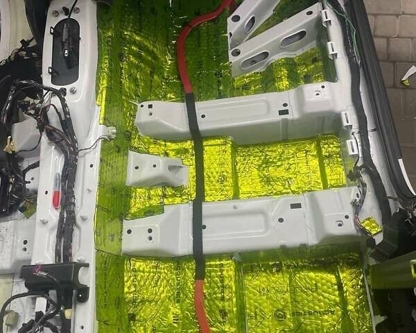 Білий Ауді Ку 5, об'ємом двигуна 1.98 л та пробігом 70 тис. км за 40000 $, фото 44 на Automoto.ua