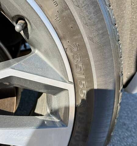 Белый Ауди Ку 5, объемом двигателя 2 л и пробегом 57 тыс. км за 34000 $, фото 28 на Automoto.ua