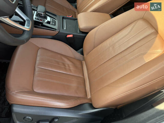 Белый Ауди Ку 5, объемом двигателя 2 л и пробегом 62 тыс. км за 30990 $, фото 38 на Automoto.ua