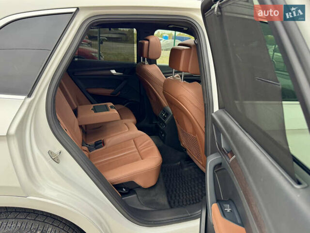 Ауди Ку 5 2021 в Киеве на Automoto.ua Белый Ауди Ку 5, объемом двигателя 2 л и пробегом 44 тыс. км за 41999 $, фото 35 на Automoto.ua