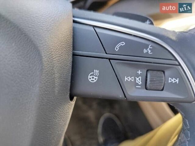 Білий Ауді Ку 5, об'ємом двигуна 1.98 л та пробігом 71 тис. км за 42700 $, фото 43 на Automoto.ua