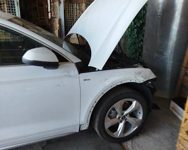 Білий Ауді Ку 5, об'ємом двигуна 1.98 л та пробігом 71 тис. км за 42700 $, фото 54 на Automoto.ua