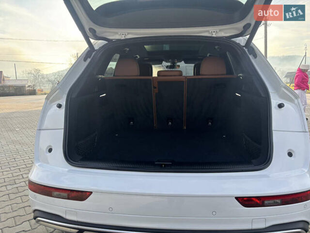 Белый Ауди Ку 5, объемом двигателя 2 л и пробегом 62 тыс. км за 30990 $, фото 45 на Automoto.ua