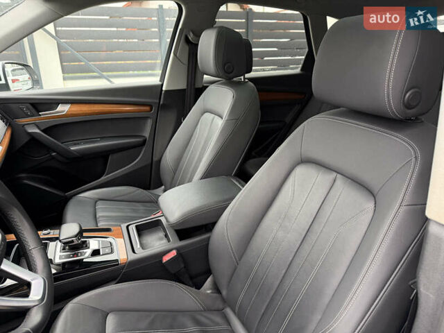 Белый Ауди Ку 5, объемом двигателя 1.98 л и пробегом 59 тыс. км за 33900 $, фото 49 на Automoto.ua