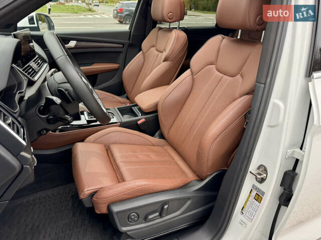 Ауди Ку 5 2021 в Киеве на Automoto.ua Белый Ауди Ку 5, объемом двигателя 2 л и пробегом 44 тыс. км за 41999 $, фото 18 на Automoto.ua