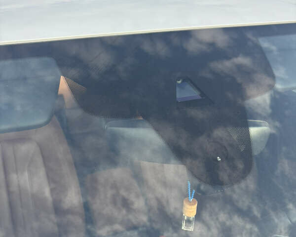 Белый Ауди Ку 5, объемом двигателя 2 л и пробегом 62 тыс. км за 30990 $, фото 28 на Automoto.ua