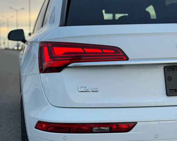 Белый Ауди Ку 5, объемом двигателя 1.98 л и пробегом 215 тыс. км за 26700 $, фото 19 на Automoto.ua