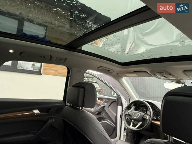 Белый Ауди Ку 5, объемом двигателя 1.98 л и пробегом 59 тыс. км за 33900 $, фото 63 на Automoto.ua