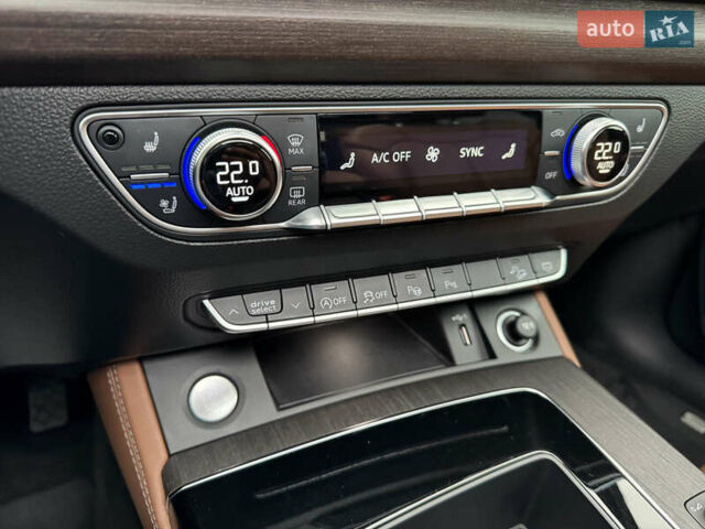 Ауди Ку 5 2021 в Киеве на Automoto.ua Белый Ауди Ку 5, объемом двигателя 2 л и пробегом 44 тыс. км за 41999 $, фото 69 на Automoto.ua