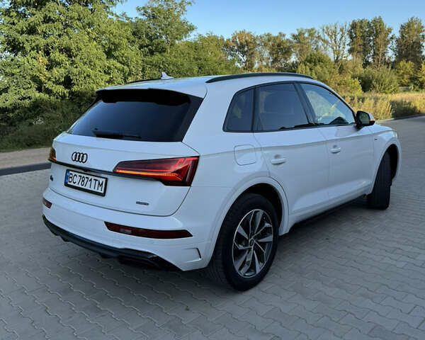 Белый Ауди Ку 5, объемом двигателя 2 л и пробегом 36 тыс. км за 37700 $, фото 17 на Automoto.ua