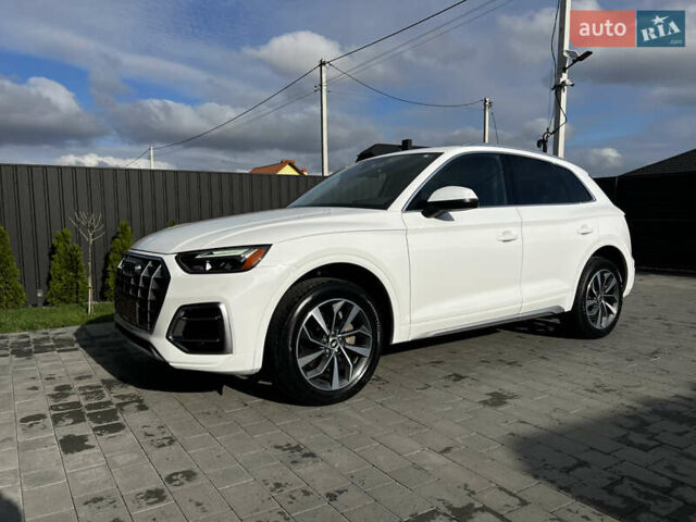 Білий Ауді Ку 5, об'ємом двигуна 1.98 л та пробігом 172 тис. км за 27777 $, фото 6 на Automoto.ua