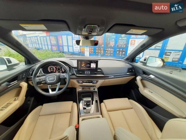 Белый Ауди Ку 5, объемом двигателя 1.98 л и пробегом 85 тыс. км за 44000 $, фото 10 на Automoto.ua