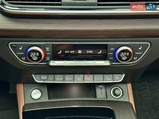 Белый Ауди Ку 5, объемом двигателя 2 л и пробегом 44 тыс. км за 41900 $, фото 60 на Automoto.ua