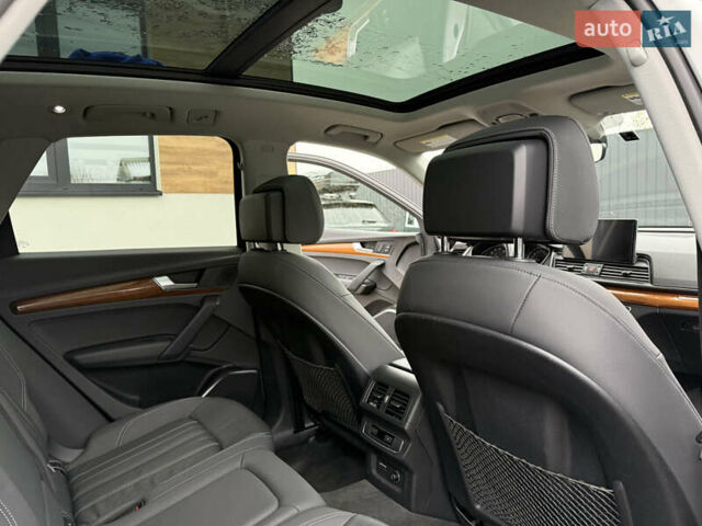 Белый Ауди Ку 5, объемом двигателя 1.98 л и пробегом 59 тыс. км за 33900 $, фото 60 на Automoto.ua