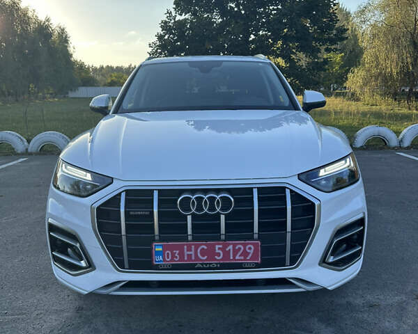 Белый Ауди Ку 5, объемом двигателя 1.98 л и пробегом 172 тыс. км за 27777 $, фото 2 на Automoto.ua