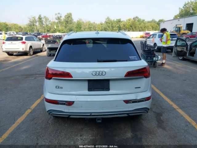 Білий Ауді Ку 5, об'ємом двигуна 2 л та пробігом 32 тис. км за 12000 $, фото 14 на Automoto.ua