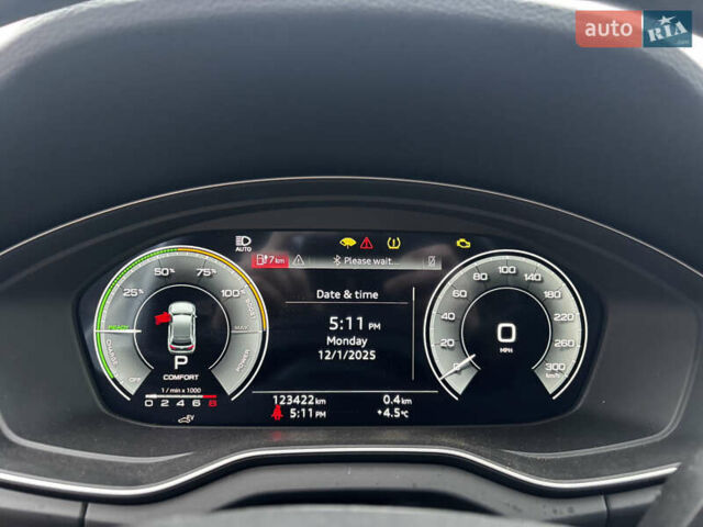 Белый Ауди Ку 5, объемом двигателя 1.98 л и пробегом 122 тыс. км за 27000 $, фото 18 на Automoto.ua