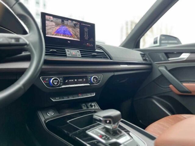 Білий Ауді Ку 5, об'ємом двигуна 2 л та пробігом 40 тис. км за 25500 $, фото 8 на Automoto.ua