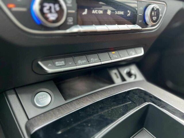 Білий Ауді Ку 5, об'ємом двигуна 2 л та пробігом 40 тис. км за 25500 $, фото 9 на Automoto.ua