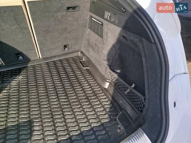 Білий Ауді Ку 5, об'ємом двигуна 1.98 л та пробігом 71 тис. км за 42700 $, фото 31 на Automoto.ua