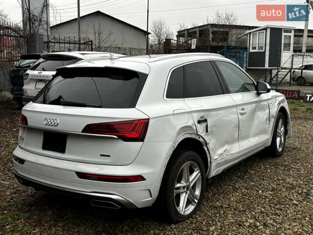 Белый Ауди Ку 5, объемом двигателя 1.98 л и пробегом 122 тыс. км за 27000 $, фото 4 на Automoto.ua