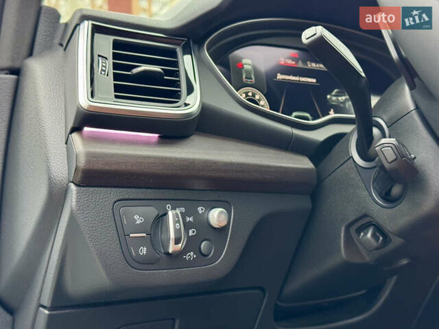 Ауди Ку 5 2021 в Киеве на Automoto.ua Белый Ауди Ку 5, объемом двигателя 2 л и пробегом 44 тыс. км за 41999 $, фото 15 на Automoto.ua