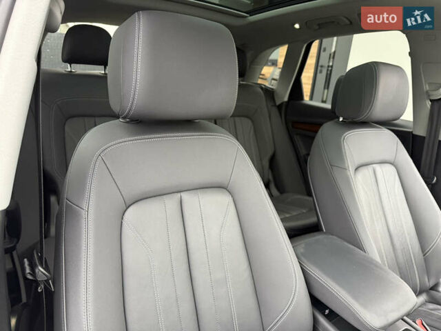 Белый Ауди Ку 5, объемом двигателя 1.98 л и пробегом 59 тыс. км за 33900 $, фото 69 на Automoto.ua